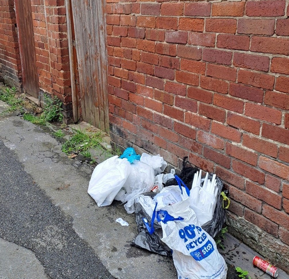 Photo of the fly-tipping incident in Hyde Park.